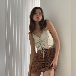 BUY 1 • GET 1 FREE - Aritzia Wilfred champagne cropped camisole (Verso)